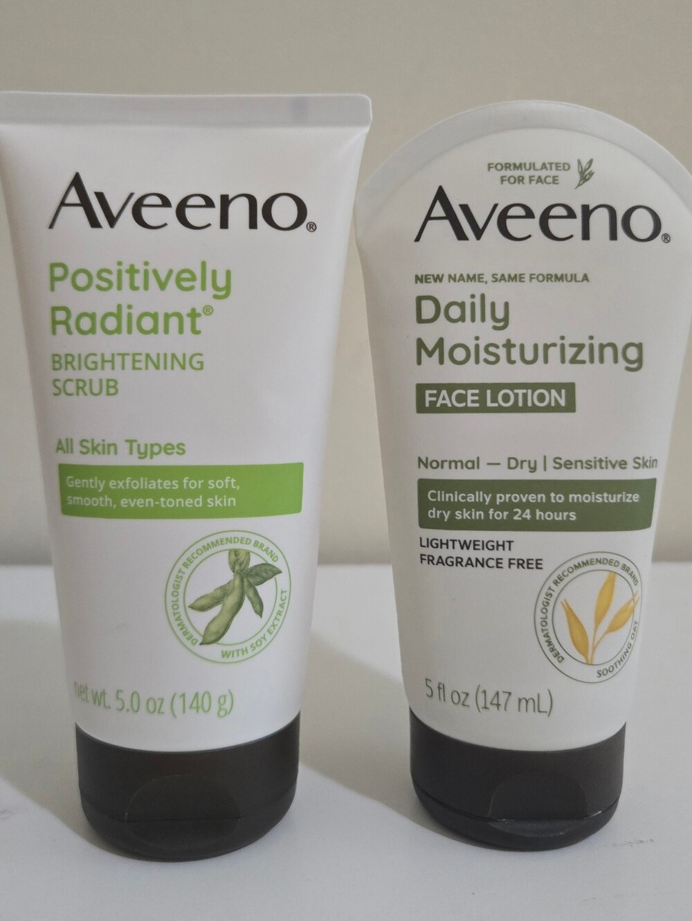 New Aveeno Set: Brightening Scrub & Daily Moisturizing Face Lotion